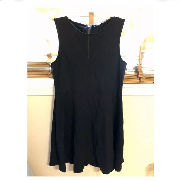 Black Fit & Flare dress - Picture 7 of 7